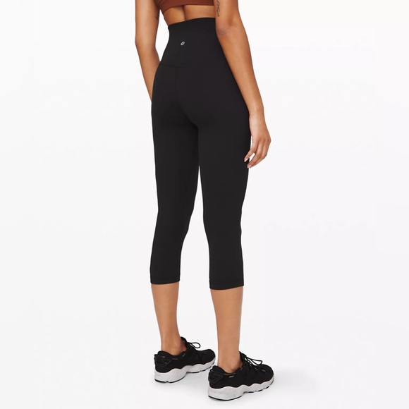 Lululemon Align Crop 21” Black Leggings Size 6 - Picture 2 of 6
